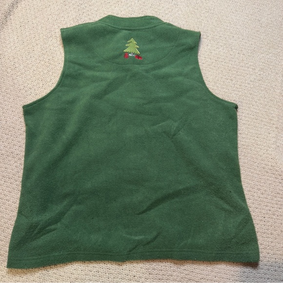 Vintage Green Reindeer & Snowflake Fleece Vest – XL - Picture 5 of 5